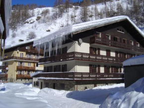 Отель Hotel Le Genepy  Тинь